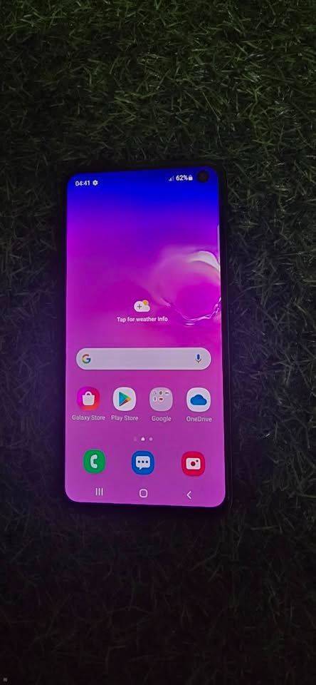 Samsung S10e